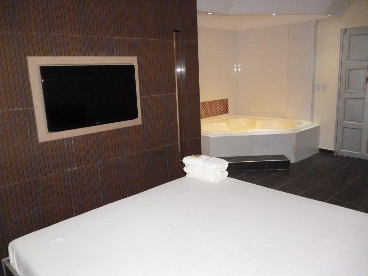 Hotel 56 Avenue Plaza 바랑키야 외부 사진