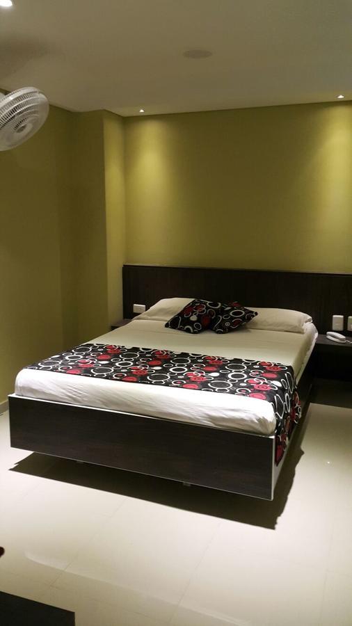 Hotel 56 Avenue Plaza 바랑키야 외부 사진